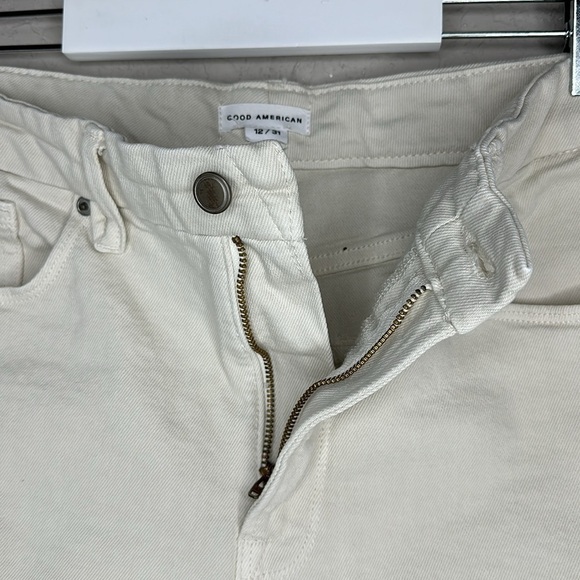 GOOD AMERICAN Good Classic High Rise Slim Straight in Bone001 Size 31 - Picture 6 of 13